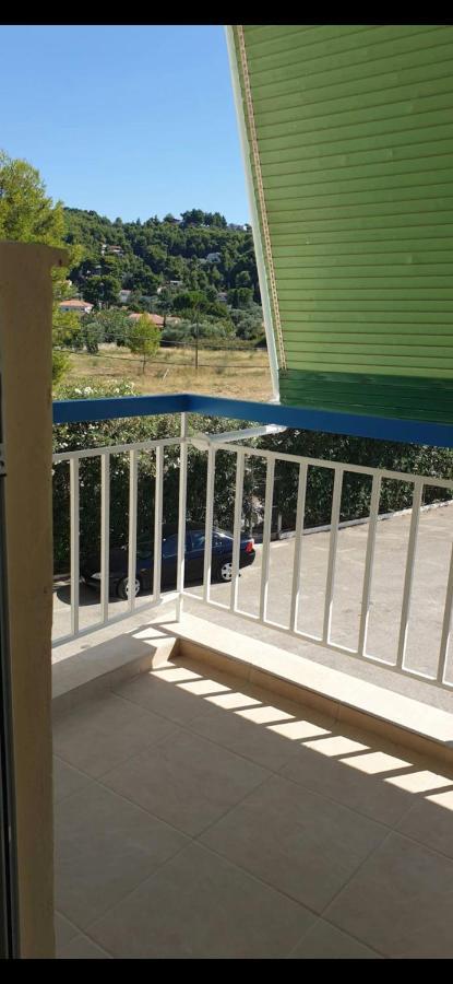 Apartment With Sea View 奥罗波斯 外观 照片
